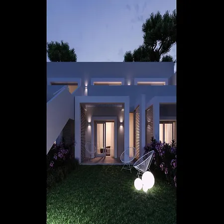 Close To The Beautiful Beaches In World Holiday home *